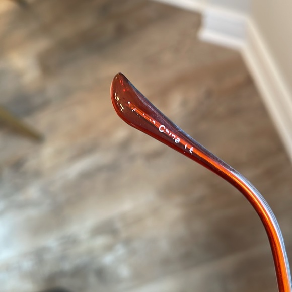 Gold High Key Quay x Desi Perkins aviator sunglasses - Picture 12 of 15